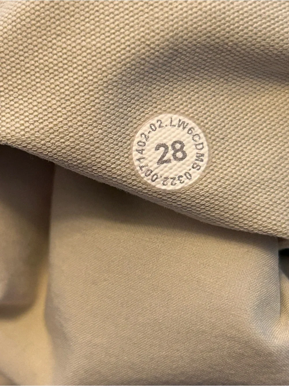 Lululemon Light Utilitech Cargo Pocket High Rise Crop Natural Ivory Size 28
